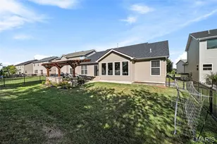 9899 Vicksburg Siege Ct, Unincorporated, MO 63123 - Photo 27