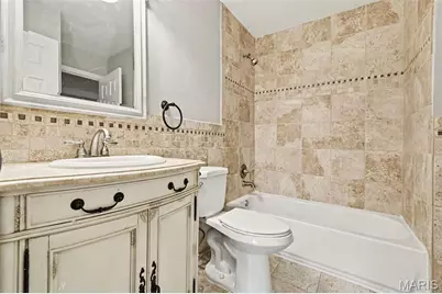 12115 Wensley Road, Florissant, MO 63033 - Photo 19