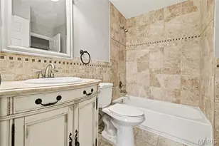 12115 Wensley Rd, Florissant, MO 63033 - Photo 19
