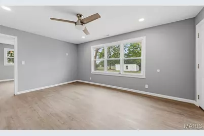 806 S Court Street, Bowling Green, MO 63334 - Photo 27
