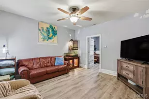 5218 Gresham Ave, Saint Louis, MO 63109 - Photo 3