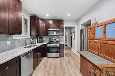 5218 Gresham Avenue, Saint Louis, MO 63109 - Photo 7