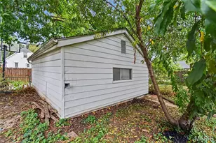 5218 Gresham Ave, Saint Louis, MO 63109 - Photo 15