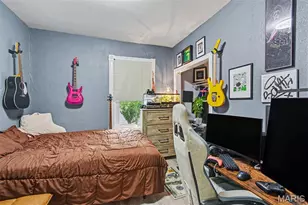 5218 Gresham Ave, Saint Louis, MO 63109 - Photo 9