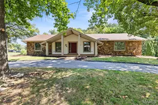 1 Bluff View Ct, Saint Charles, MO 63303 - Photo 1