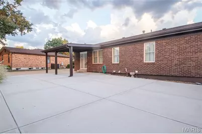 5185 Bryncastle Place, Unincorporated, MO 63128 - Photo 29