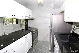 1420 Pine Row Ct, Saint Louis, MO 63146 - Photo 11