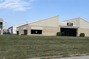 1059 Venture Dr, Saint Peters, MO 63376 - Photo 1