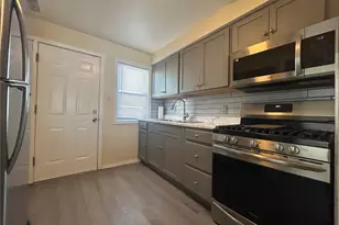 6000 Cascade Dr, Saint Louis, MO 63134 - Photo 3