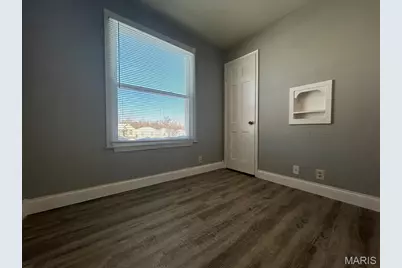 6000 Cascade Drive, Saint Louis, MO 63134 - Photo 7