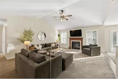 102 E 4th Street, Moscow Mills, MO 63362 - Photo 5