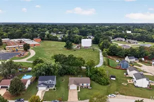1683 Oakwood Dr, O'Fallon, MO 63366 - Photo 35
