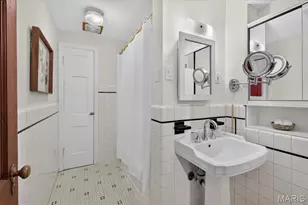 1210 N Sappington Rd, Glendale, MO 63122 - Photo 17