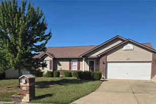 209 Gentle Pine Ln, Winfield, MO 63389 - Photo 3