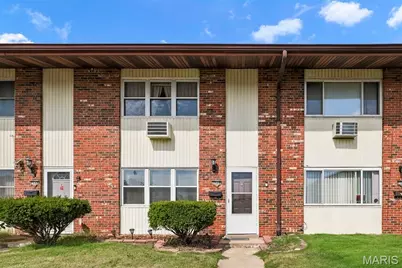 7568 Hazelcrest Drive, Hazelwood, MO 63042 - Photo 49