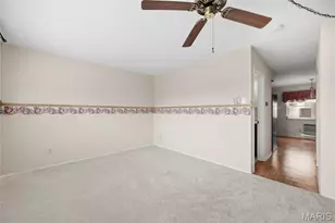7568 Hazelcrest Dr, Hazelwood, MO 63042 - Photo 15