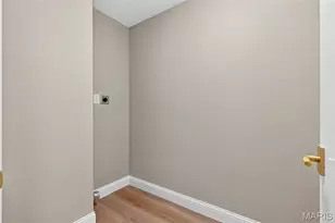 12363 Merrick Dr, Saint Louis, MO 63146 - Photo 15