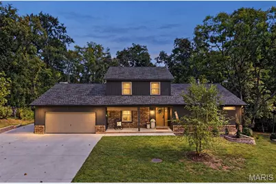 32 Country Lane Court, Saint Charles, MO 63304 - Photo 1
