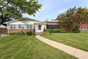 8250 Tulane Ave, Saint Louis, MO 63132 - Photo 1
