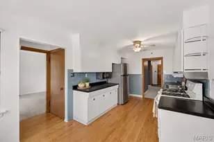 8250 Tulane Ave, Saint Louis, MO 63132 - Photo 17