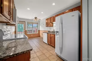 5116 Kennerly Pl Dr, Saint Louis, MO 63128 - Photo 7
