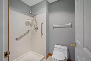 5116 Kennerly Pl Dr, Saint Louis, MO 63128 - Photo 15