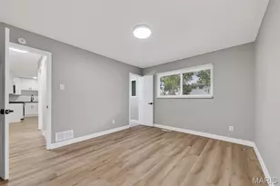 10418 Quaker Dr, Dellwood, MO 63136 - Photo 17
