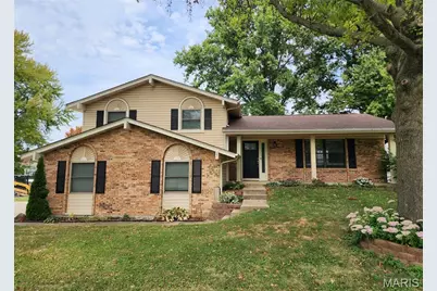 27 Oak Valley Drive, Saint Peters, MO 63376 - Photo 1