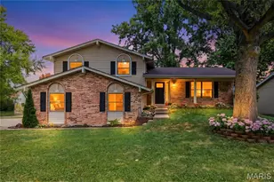 27 Oak Valley Dr, Saint Peters, MO 63376 - Photo 3