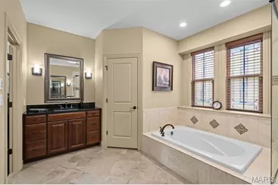 12531 Ridgefield Drive, Des Peres, MO 63131 - Photo 29