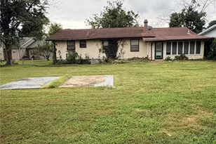 12095 Trampe Heights Ln, Saint Louis, MO 63138 - Photo 3