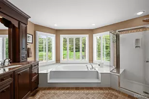 23 Bopp Ln, Town and Country, MO 63131 - Photo 27