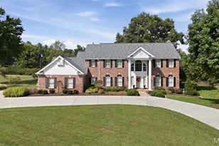 23 Bopp Ln, Town and Country, MO 63131 - Photo 1