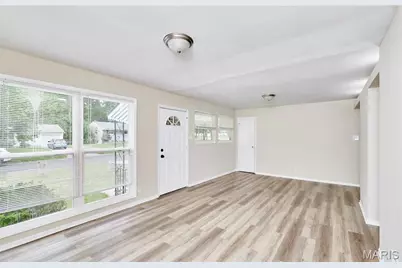 114 Monteith Circle, Saint Louis, MO 63137 - Photo 7
