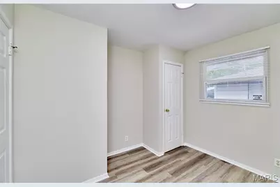114 Monteith Circle, Saint Louis, MO 63137 - Photo 9