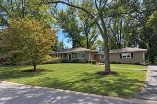 10904 Ridgecrest Dr, Saint Ann, MO 63074 - Photo 1