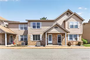 262 Carmel Woods Dr, Ellisville, MO 63021 - Photo 1