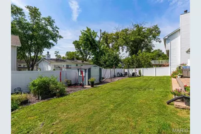 10412 Savannah Avenue, Frontenac, MO 63131 - Photo 9