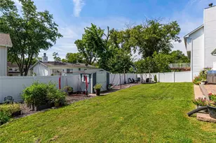 10412 Savannah Ave, Frontenac, MO 63131 - Photo 9