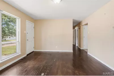 1506 Varnum Drive, Saint Louis, MO 63136 - Photo 7
