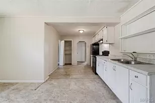 321 Atwater Ave, Saint Louis, MO 63135 - Photo 3