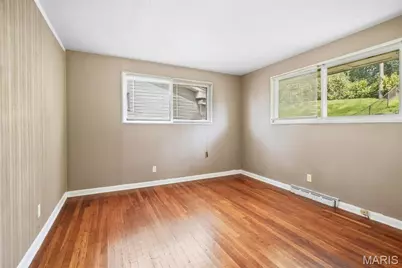 9808 Cambria Drive, Saint Louis, MO 63136 - Photo 9