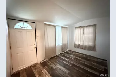 9462 Brenda Avenue, Affton, MO 63123 - Photo 9