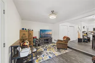 2755 Blackforest Dr, Oakville, MO 63129 - Photo 9