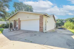 4044 Avery Ln, Saint Louis, MO 63044 - Photo 7