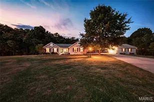 175 Southview Dr, Troy, MO 63379 - Photo 1