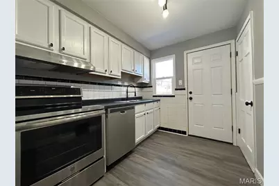 8151 Myrick Street, Saint Louis, MO 63134 - Photo 3