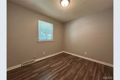 6023 Shillington Drive, Saint Louis, MO 63134 - Photo 5