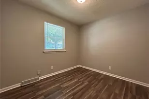 6023 Shillington Dr, Saint Louis, MO 63134 - Photo 5