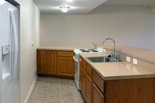 213 Woodland Pl Ct, Saint Charles, MO 63303 - Photo 17